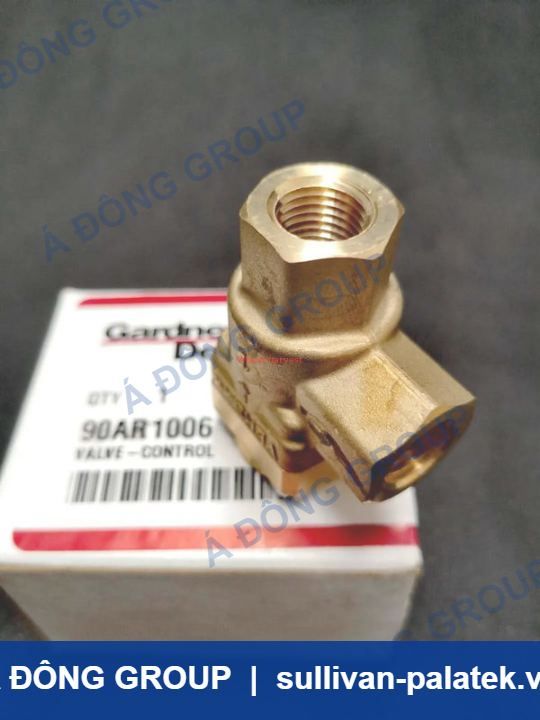 Gardner Denver 711832E1-90AR1006 Original New Shuttle Valve